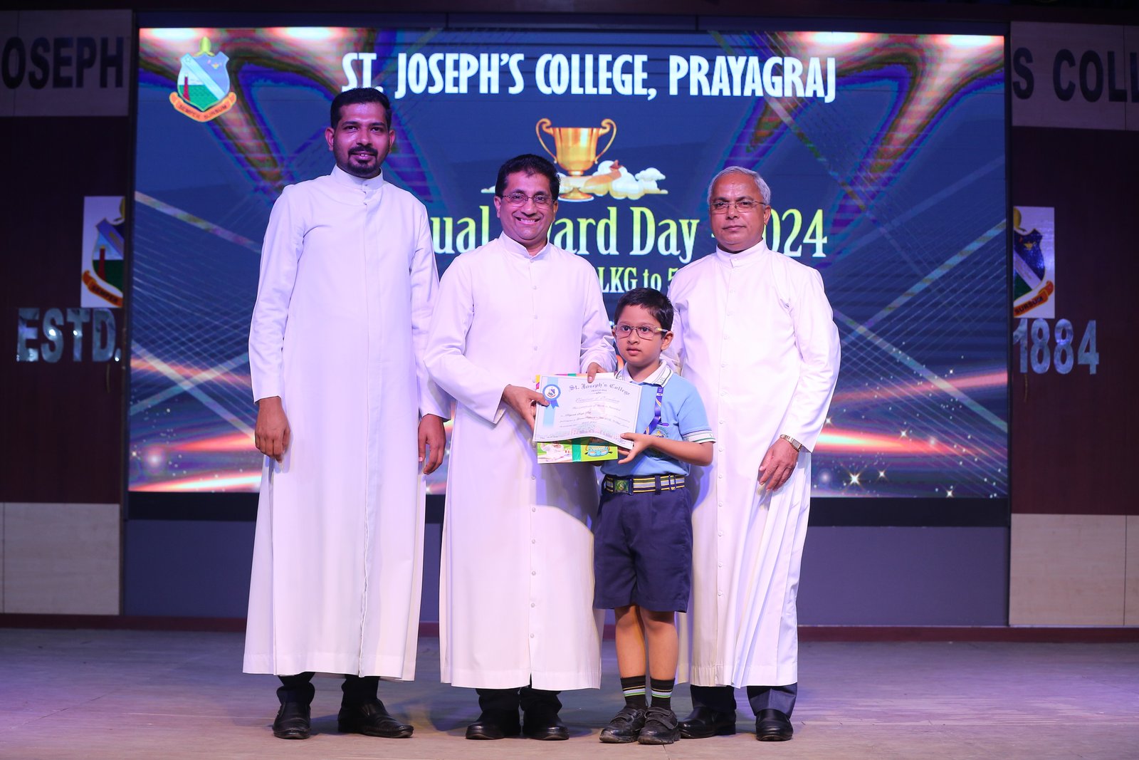 ANNUAL PRIZE DAY KG - 5