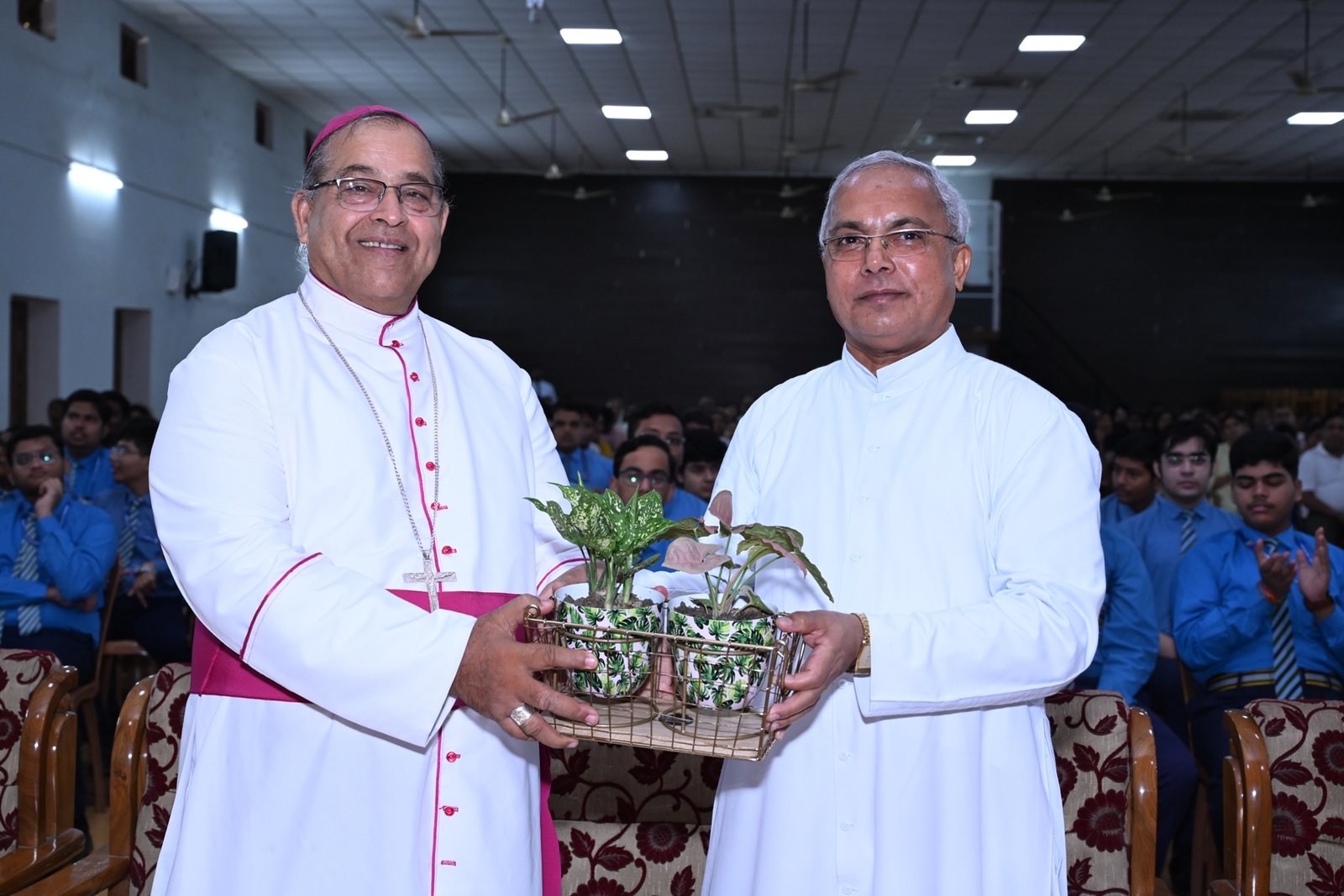 SENIOR SECTION ANNUAL PRIZE DAY